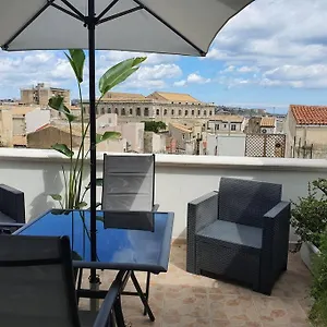  Apartment Flying Whales Italy