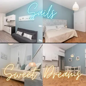 Real Italian Estate - Sails & Sweet Dreams Apartment